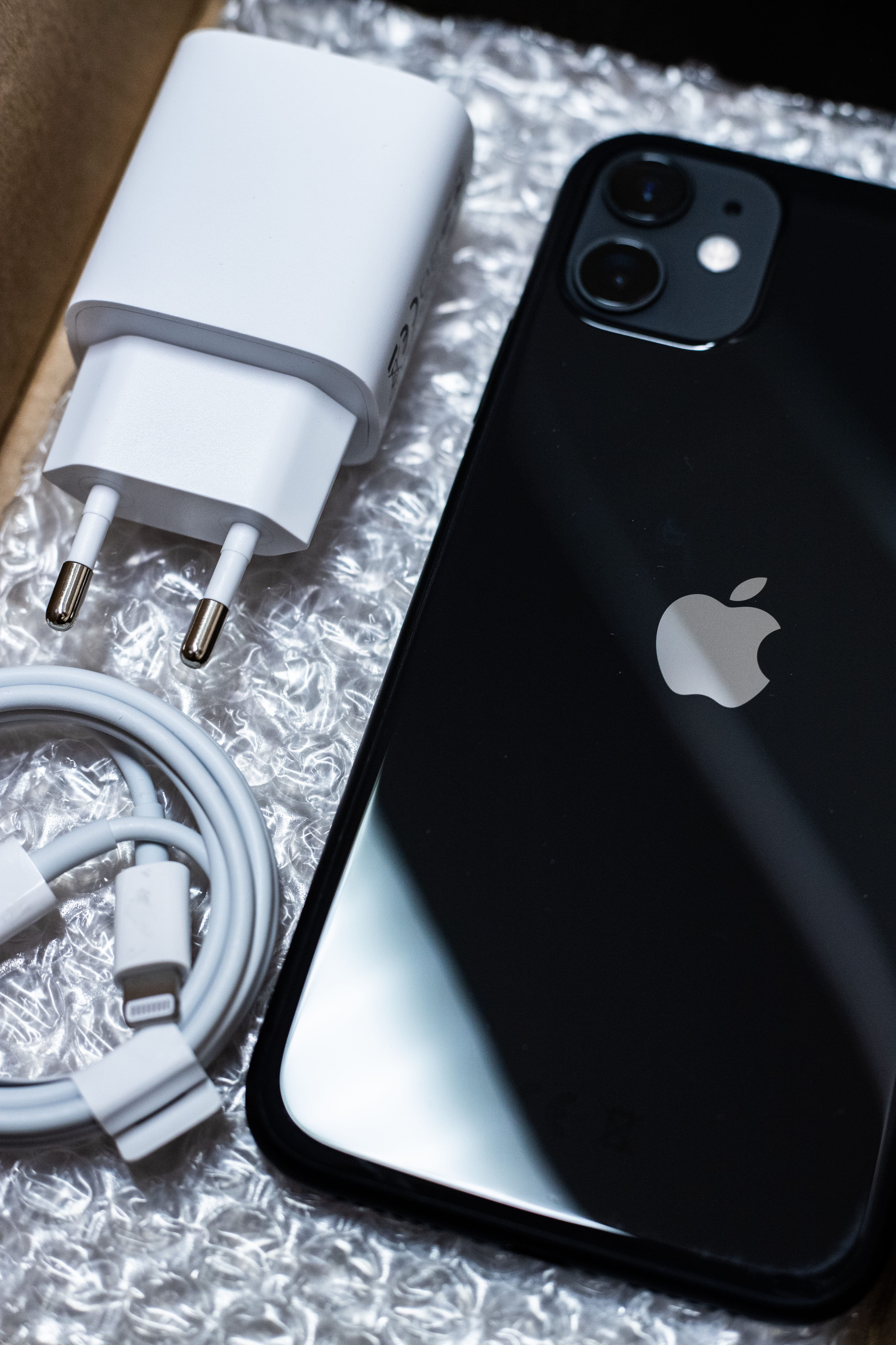 Batterie d'un iPhone ou d'un Samsung  reconditionné  compatible avec un chargeur rapide ?
