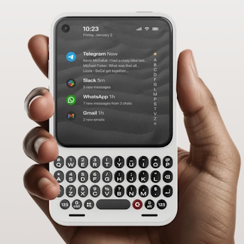 Paris risqué pour Clicks Communicator ?